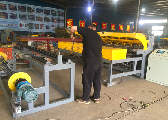 2.2kw Automatic Mesh Welding Machine Rolling And Panel 55times/Min