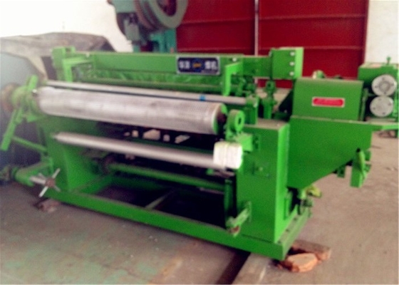 0.6mm 2.2mm Panel Mesh Welding Machine , Wire Mesh Roll Welding Machine