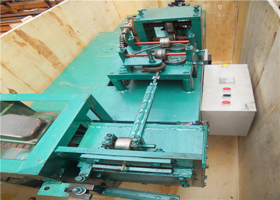 60m/min Razor Barbed Wire Machine , Wire Straightening And Cutting Machine 400kg