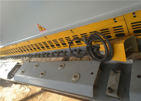 7.5kw 4.0mm Automatic Wire Cutting Machine 4300mm Mesh Width