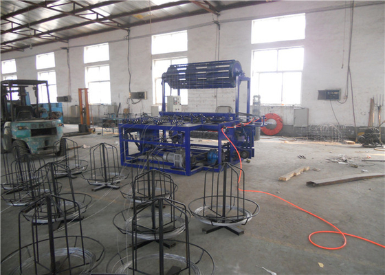 Hinged Joint Cattle Grassland Fence Machine Blue Color 2400mm Width Steel
