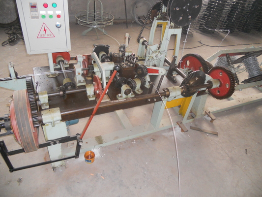 Stable Movement High Efficiency Barbed Wire Machine Popular In World